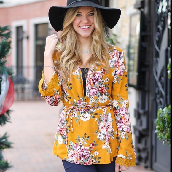 Tops - Last 1! SMALL Mustard Floral Wrap top